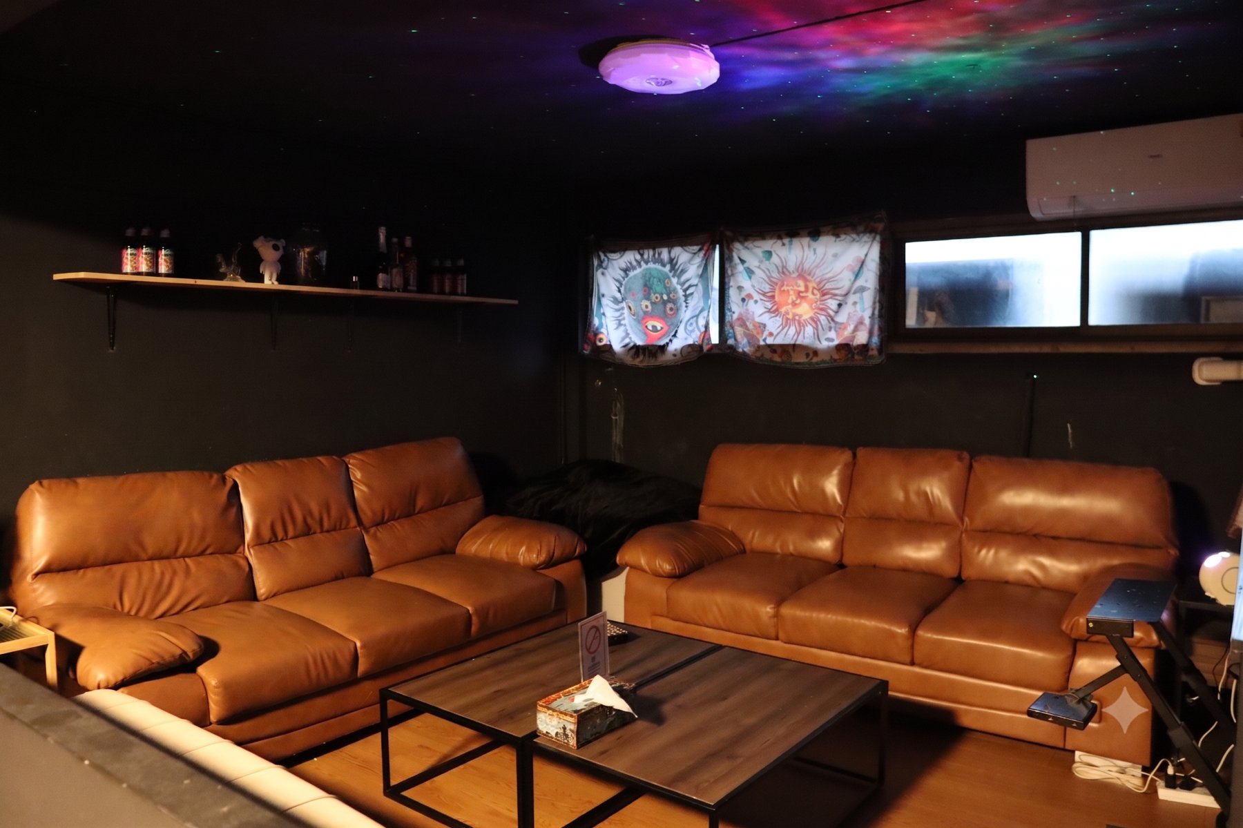 Patient lounge area at HOLYWEED Sathorn